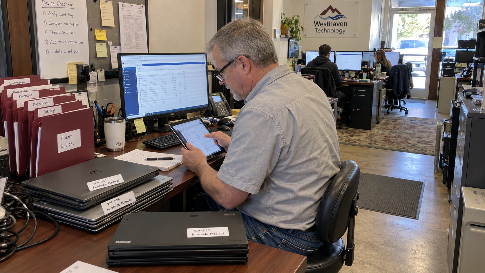 MSP administrator compares a client user roster and device inventory for per seat pricing